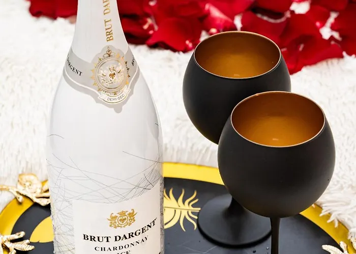 Grand Luxury Gold